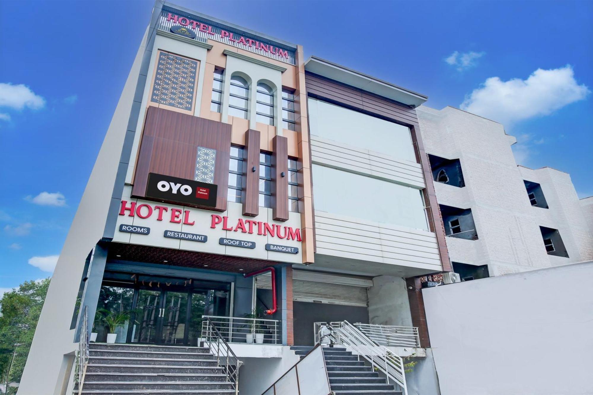 Hotel O Platinum Zirakpur Экстерьер фото