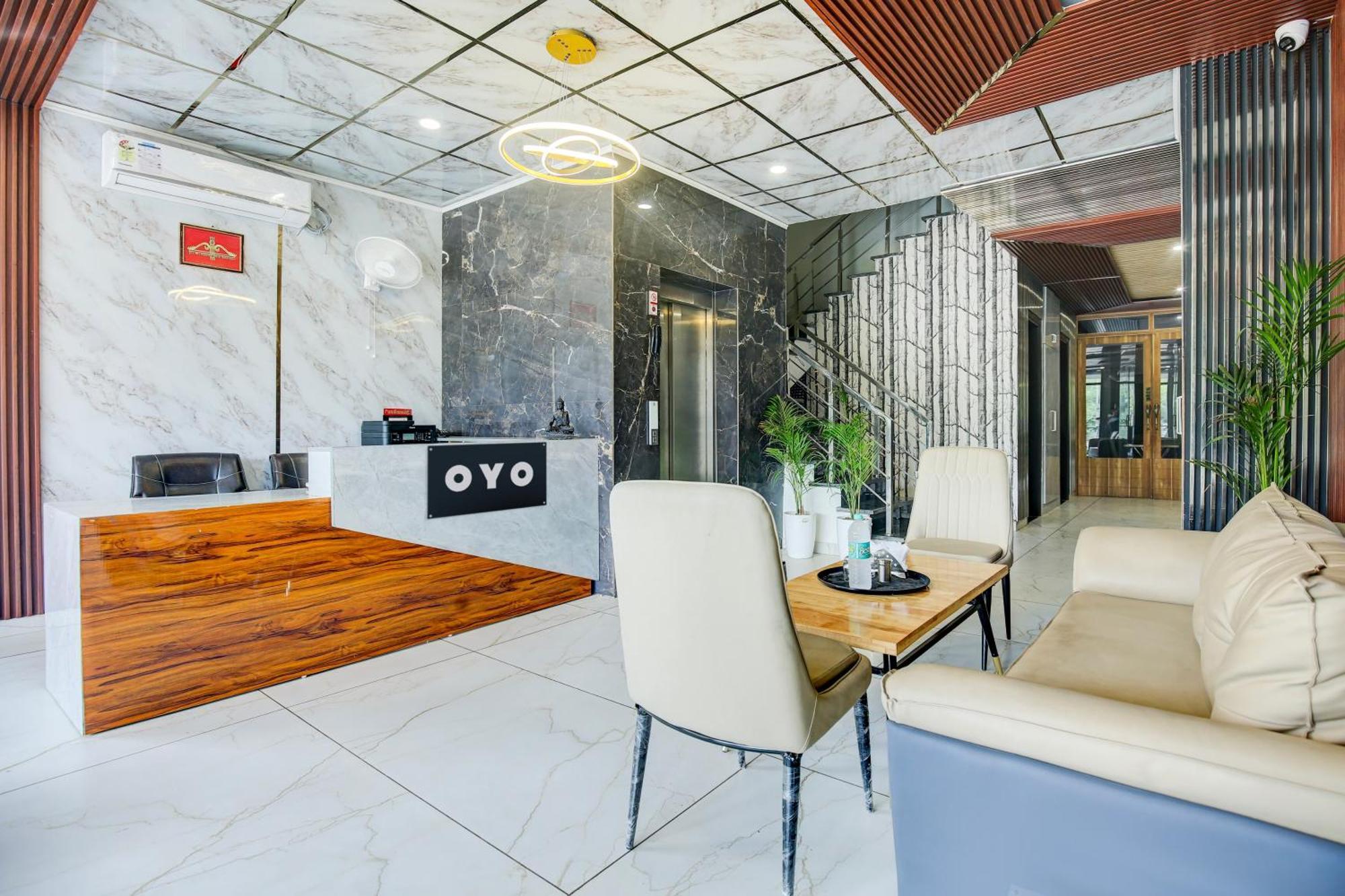 Hotel O Platinum Zirakpur Экстерьер фото